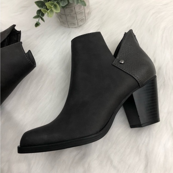 🆕 Vera Wang Berlin Dark Gray Zip Up Ankle Boots with Block Heel, Size 6 - Picture 7 of 12